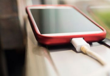 Instore-Services-PhoneCharging