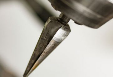 Instore-Services-engraving
