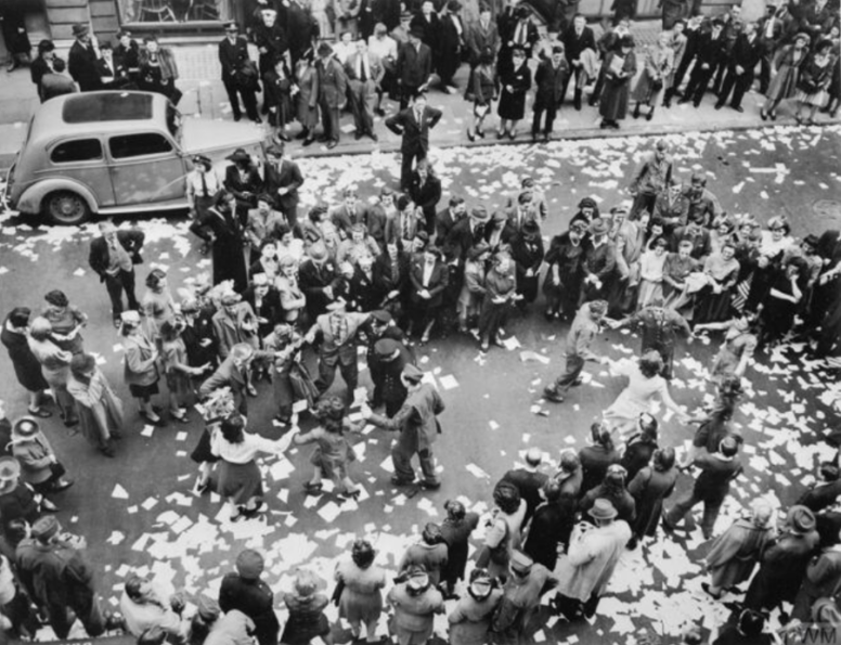 VE Day celebrations on Oxford Street | Oxford Street